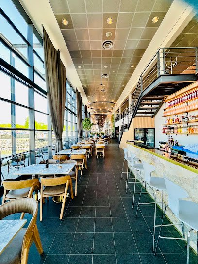 Snekken Trattoria junto al fiordo